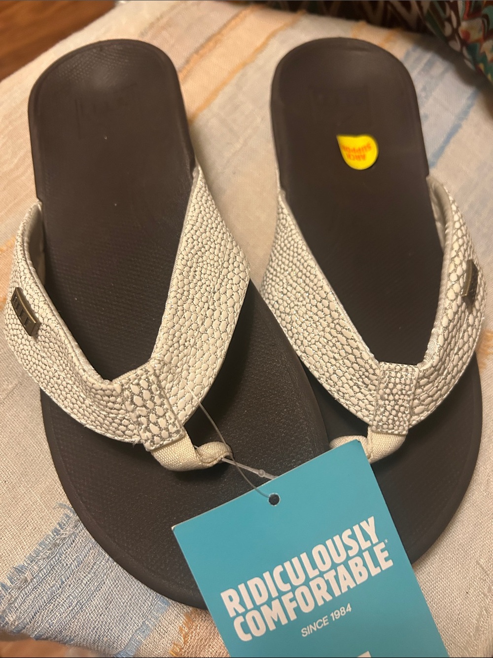 Reef Women's Glitter Strap Flip Flops - Ivory